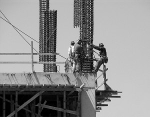 Execution - Construction workers bw 640x500